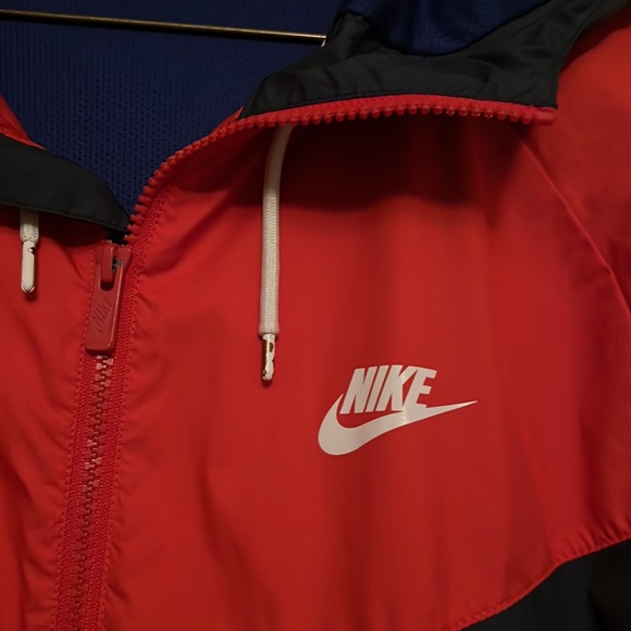 Nike Windbreaker Light Weight - Picture 2 of 7